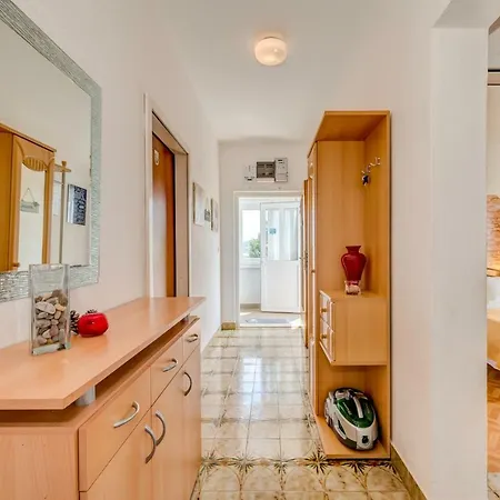 Sea View Marija Franic Apartment Slatine